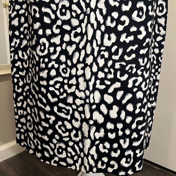 White House Black Market Black and White Leopard Print Pencil Skirt, Size 10 - Picture 3 of 11